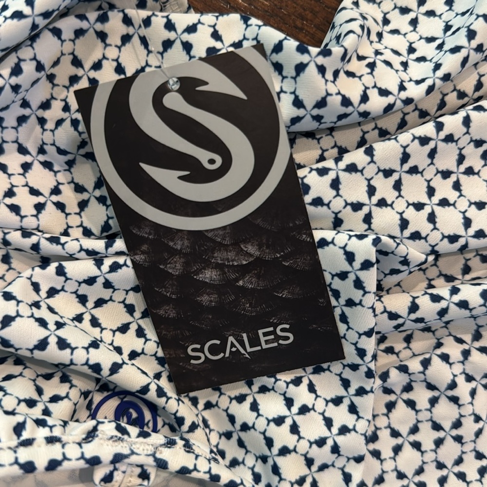 SCALES GEAR NAUTICAL SAIL HOODED PERFORMANCE, NWT, Large - Picture 4 of 4
